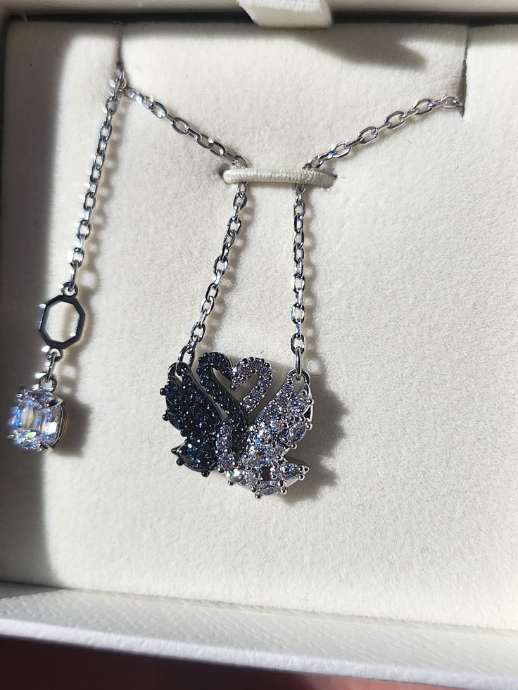 Hugging Swan Necklace