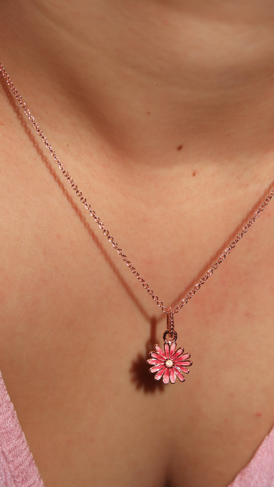 Rose Gold Daisy Necklace