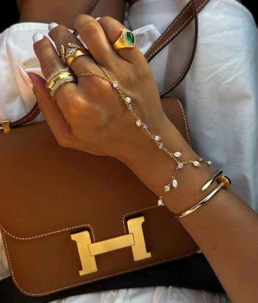 Caia Hand Chain