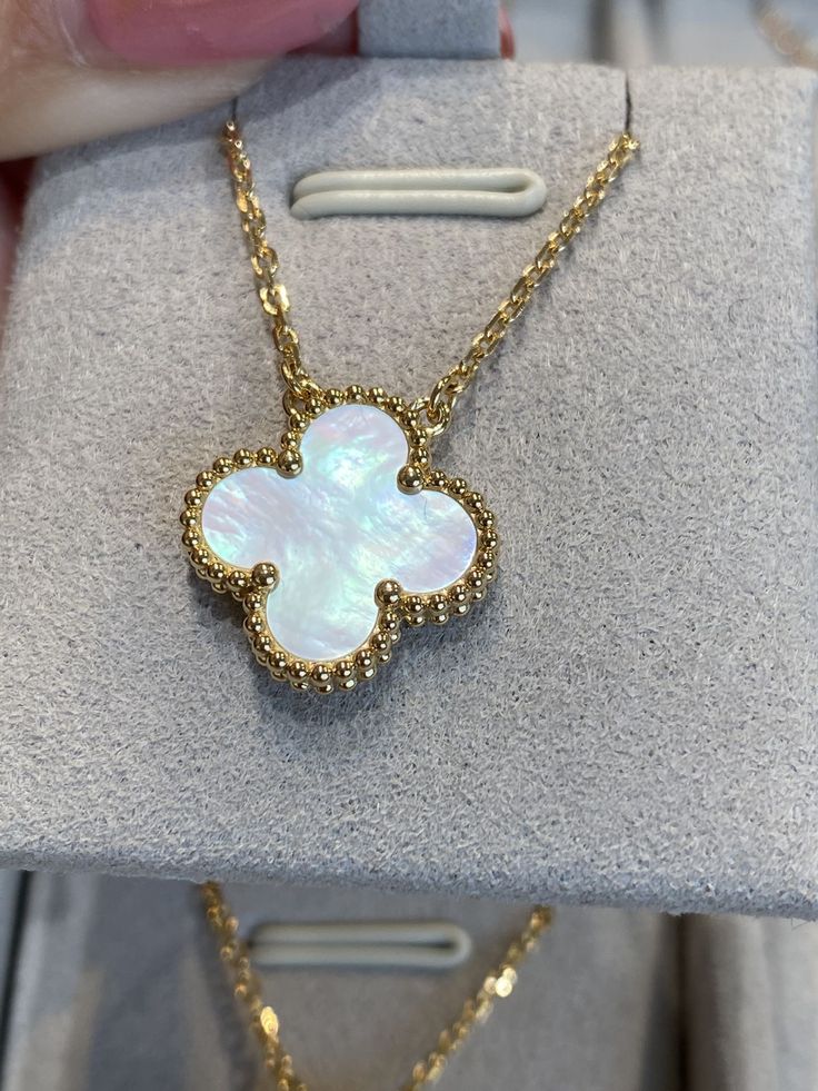 Mother Of Pearl Clover Necklace