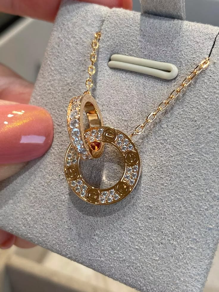 Éternité Necklace